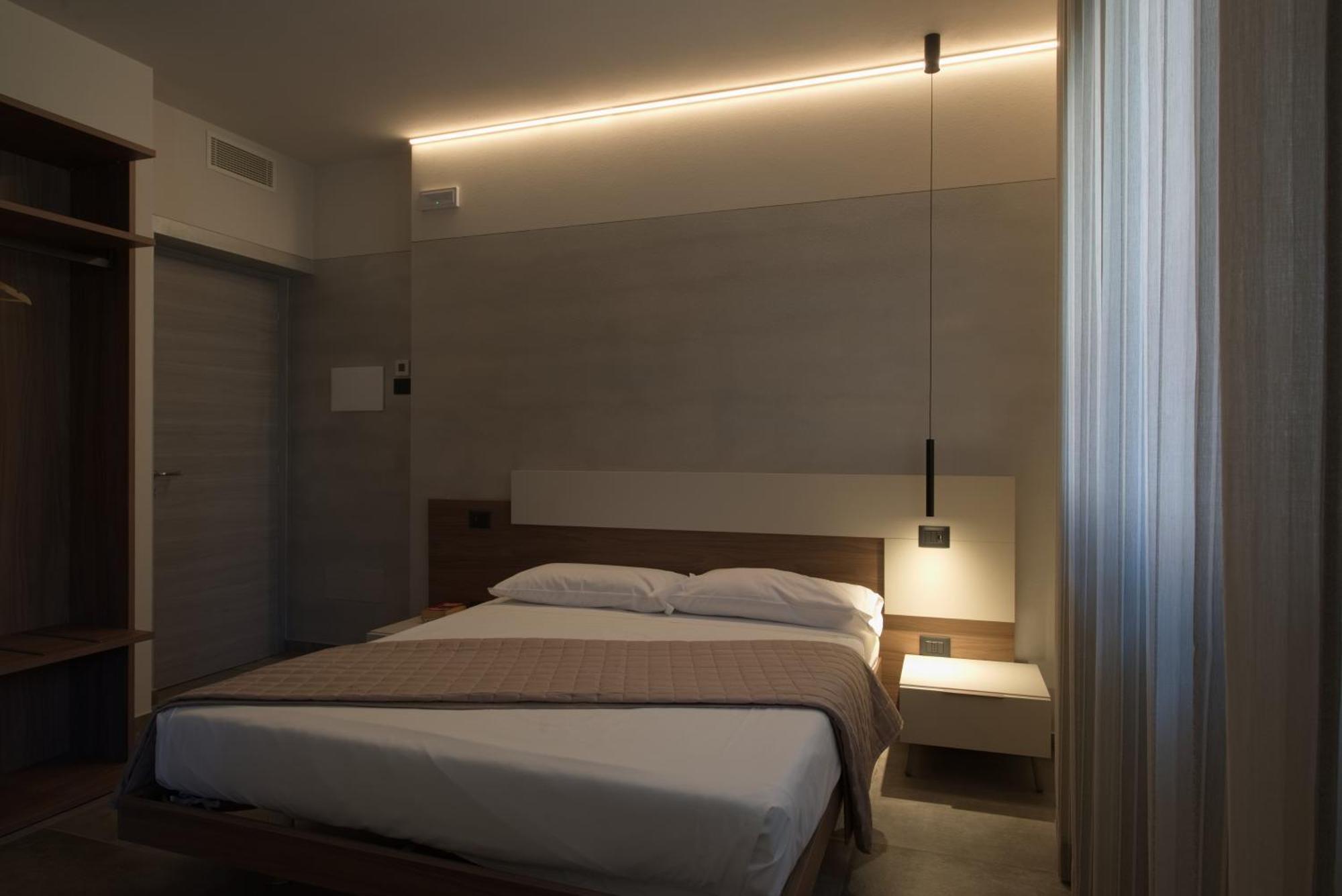 פסקיארה דל גארדה Via Goito 25 Rooms & Apartment מראה חיצוני תמונה
