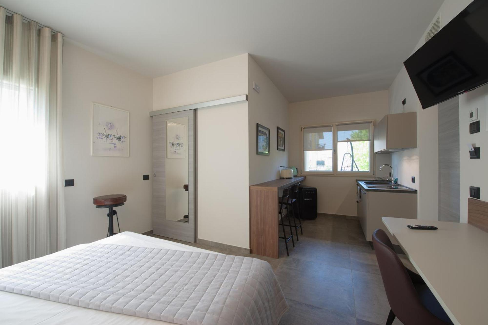 פסקיארה דל גארדה Via Goito 25 Rooms & Apartment מראה חיצוני תמונה