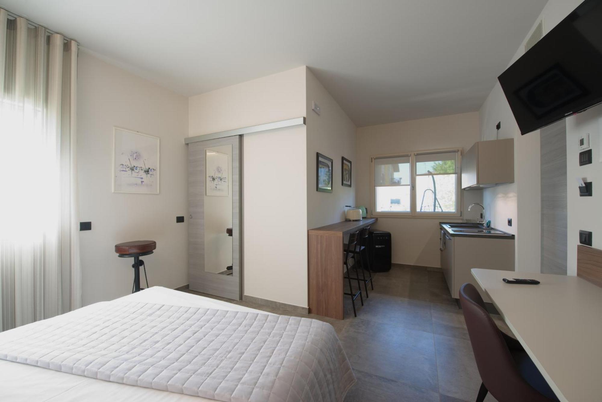 פסקיארה דל גארדה Via Goito 25 Rooms & Apartment מראה חיצוני תמונה