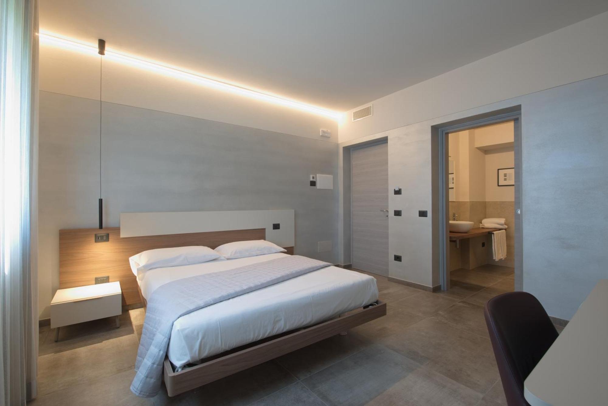 פסקיארה דל גארדה Via Goito 25 Rooms & Apartment מראה חיצוני תמונה