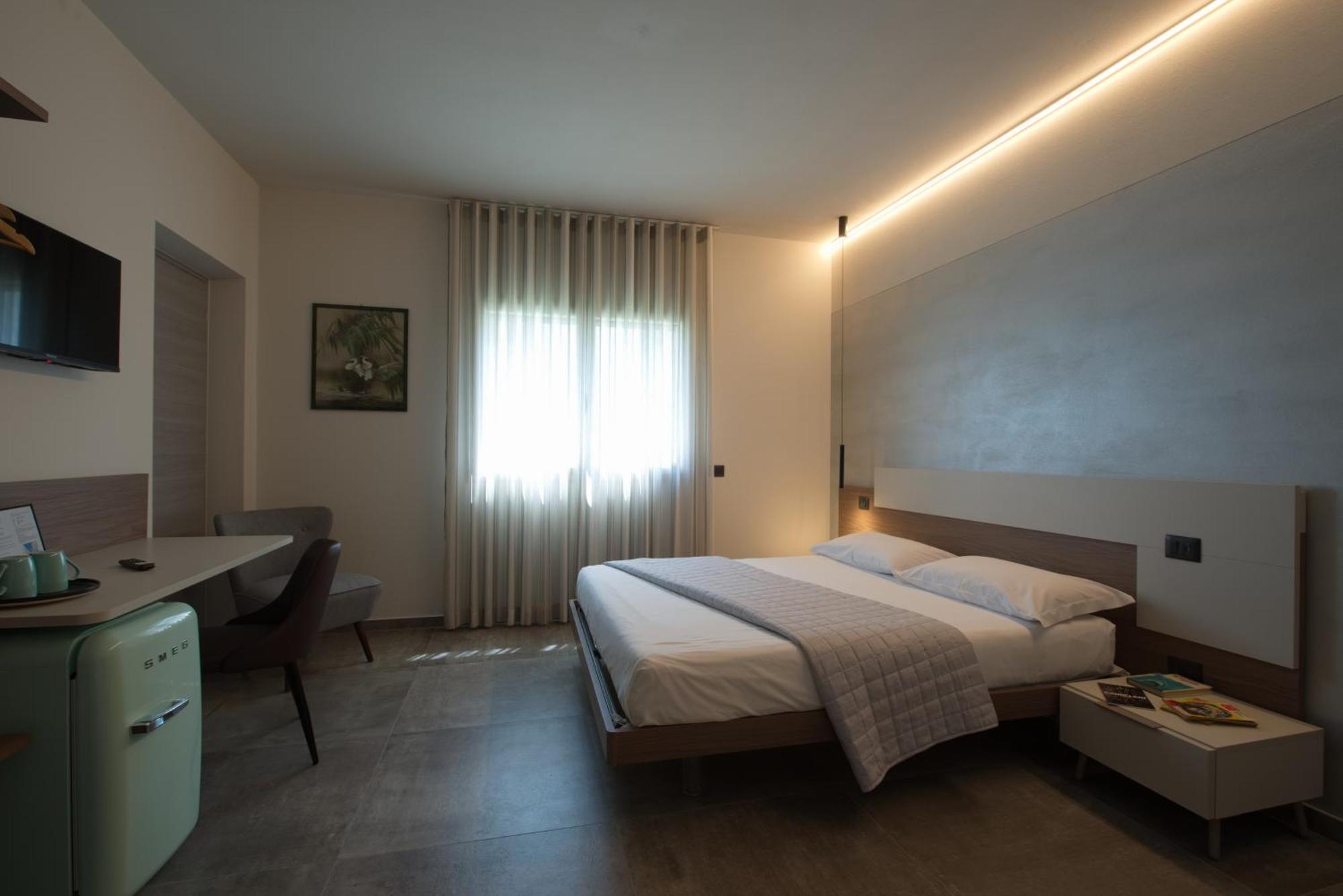 פסקיארה דל גארדה Via Goito 25 Rooms & Apartment מראה חיצוני תמונה